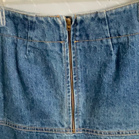 Cherokee vintage denim skirt. Size 5. USA High rise. - Picture 2 of 6